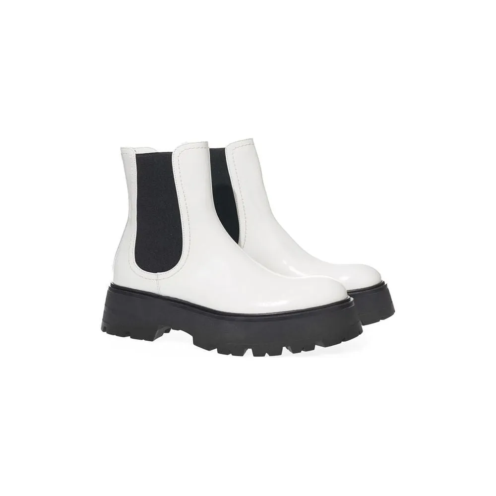 Alexander McQueen Elegant Monochrome Leather Boots