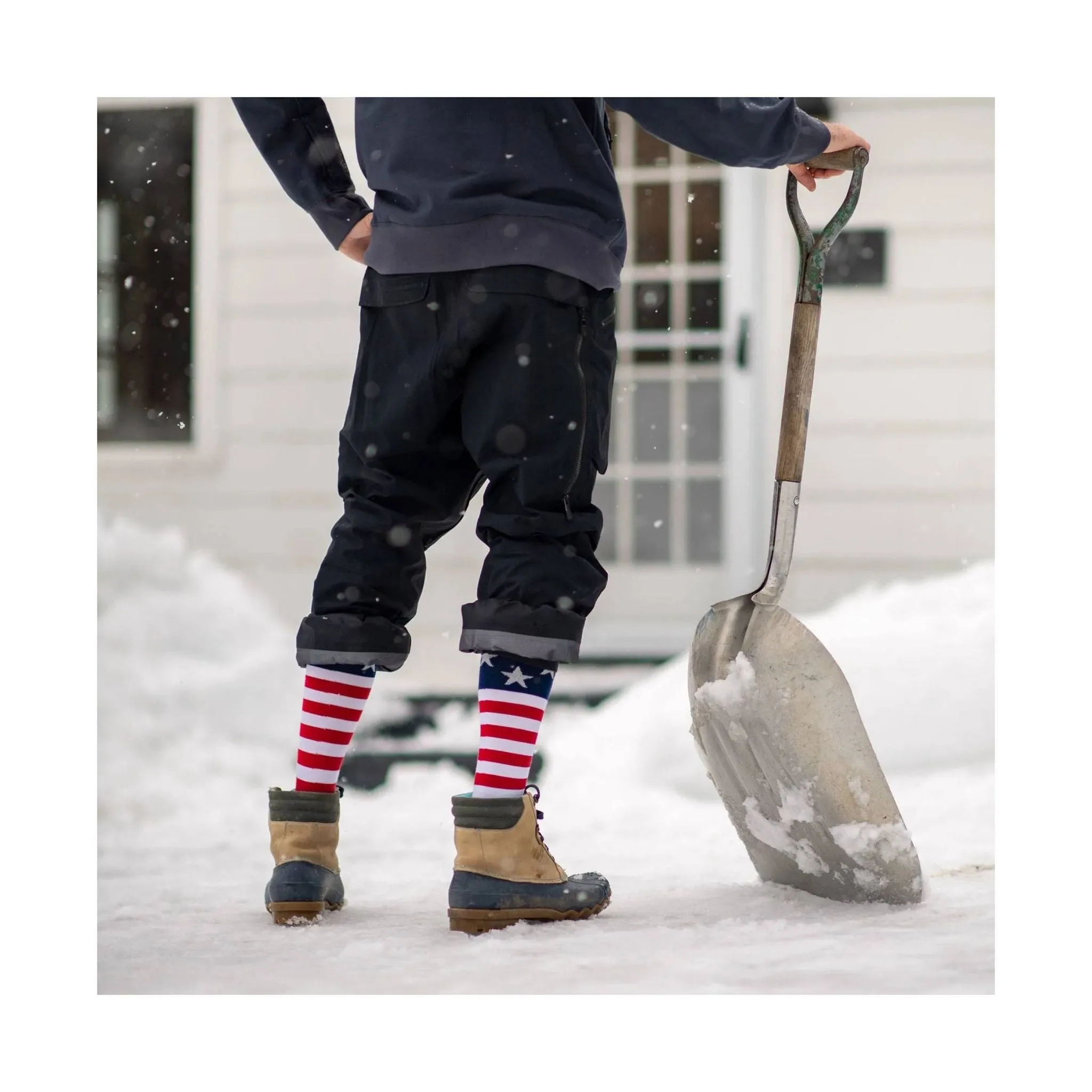 Darn Tough Vermont Men's Captain Stripe Over The Calf Midweight Ski and Snowboard Sock - Stars and Stripes