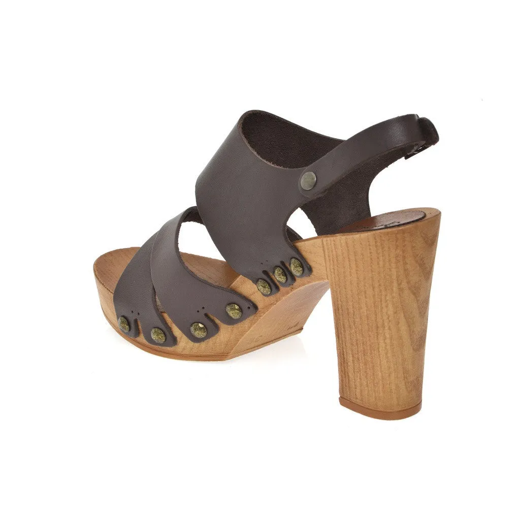 Leather platform sandal  in pine with back strap