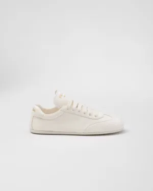 Leather sporty sneakers